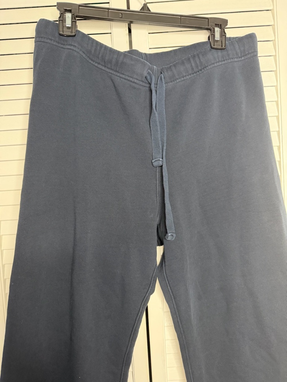 Frank & Eileen Navy
Cozy and comfy Catherine Wide Leg Sweatpants Cropped Large - Picture 12 of 12
